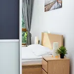 Business Center By Renters Apartman *